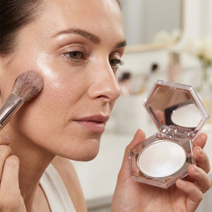 Diamond Veil Highlighter — Diamond Glow Without Chunky Glitter